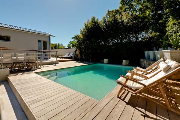Photo 1 of Fulham Road accommodation in Camps Bay, Cape Town with 5 bedrooms and 5 bathrooms