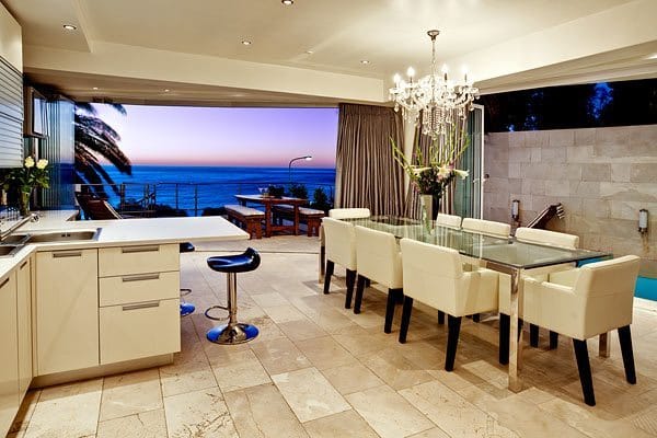 Photo 4 of Luna Blanca accommodation in Camps Bay, Cape Town with 3 bedrooms and 2 bathrooms