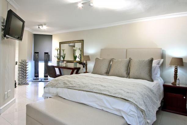 Photo 5 of Camps Bay Atlantic Villa accommodation in Camps Bay, Cape Town with 5 bedrooms and 4 bathrooms