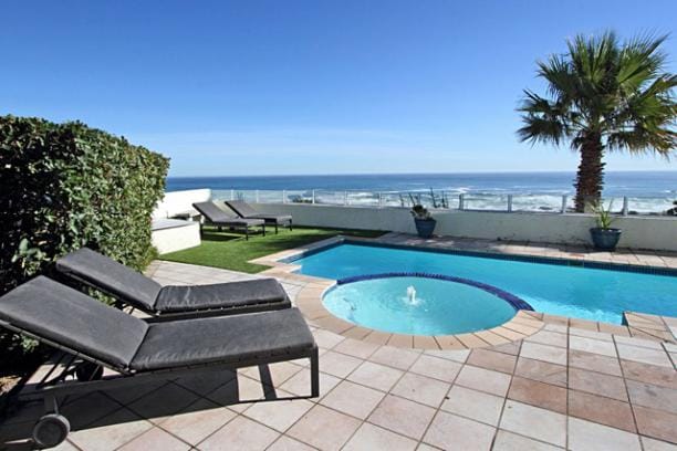 Photo 12 of Clifton Nautica accommodation in Clifton, Cape Town with 3 bedrooms and 2.5 bathrooms