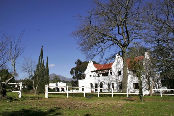 Photo 14 of Le Jardin Villa accommodation in Stellenbosch, Cape Town with 4 bedrooms and 4 bathrooms