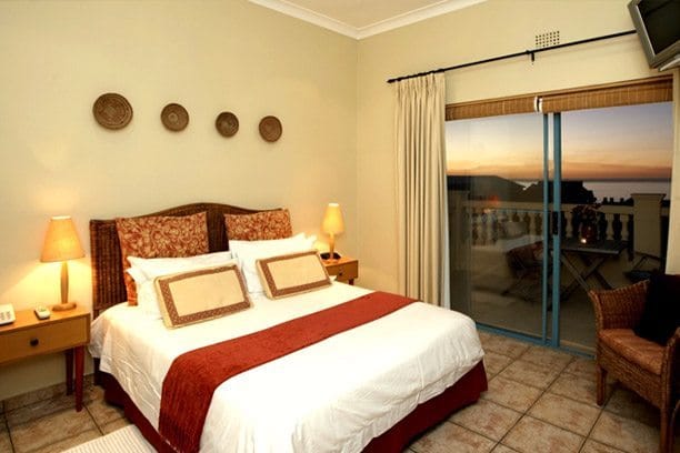 Photo 10 of Rochester Villa accommodation in Bantry Bay, Cape Town with 7 bedrooms and 7 bathrooms