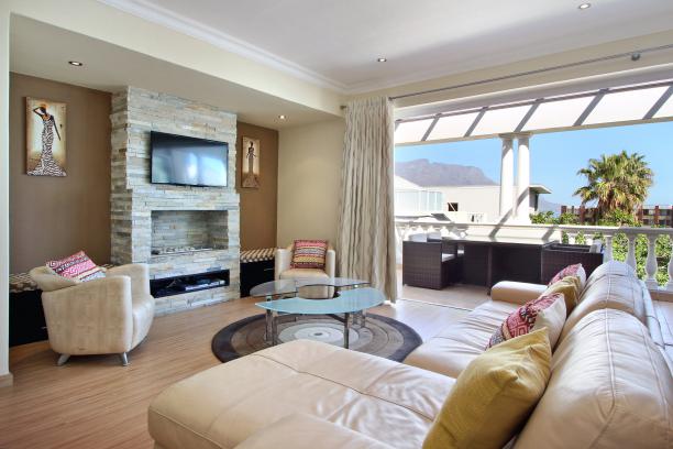 Photo 15 of Strathmore Views accommodation in Camps Bay, Cape Town with 3 bedrooms and 2 bathrooms