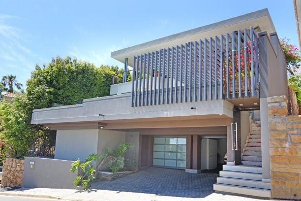 Photo 12 of Villa Wynne accommodation in Fresnaye, Cape Town with 3 bedrooms and 3 bathrooms