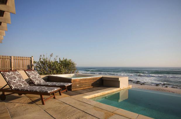 Photo 14 of Misty Cliffs accommodation in Misty Cliffs, Cape Town with 3 bedrooms and 3 bathrooms