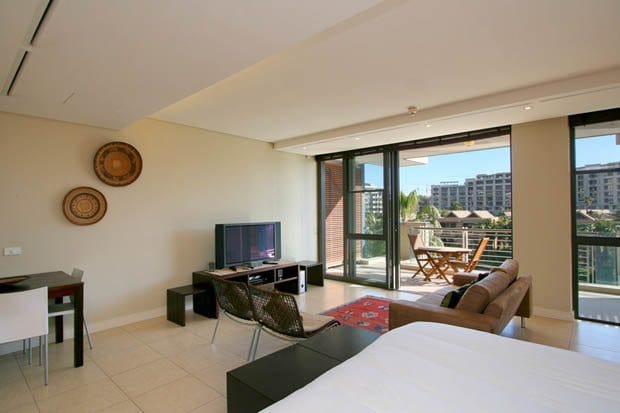Photo 7 of Juliette 204 accommodation in V&A Waterfront, Cape Town with 1 bedrooms and 1 bathrooms