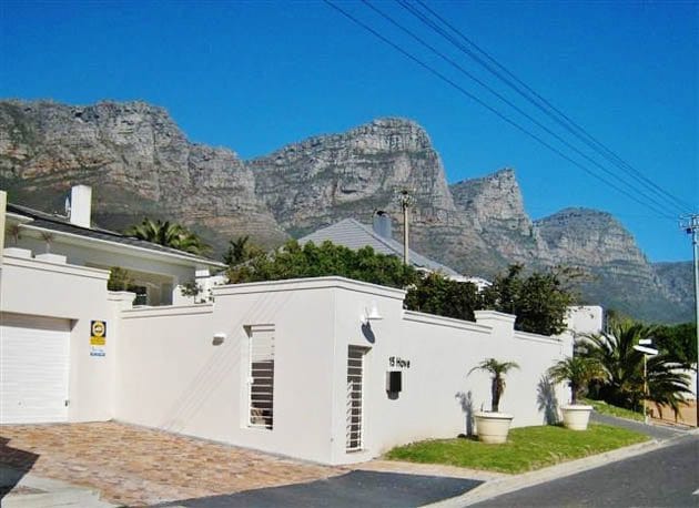 Photo 7 of Hove Cottage accommodation in Camps Bay, Cape Town with 3 bedrooms and 2 bathrooms