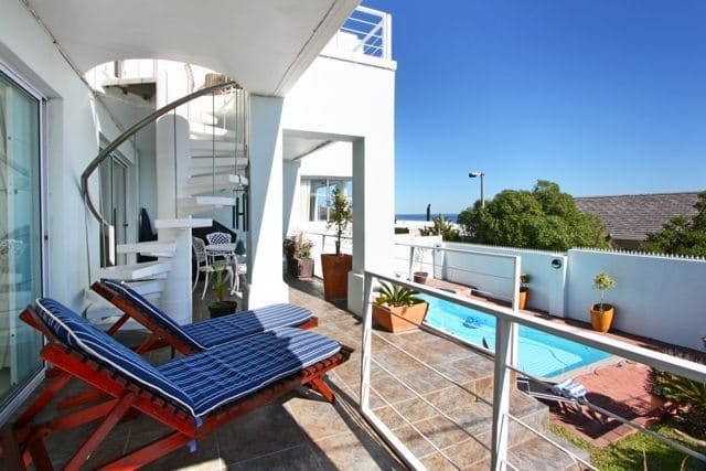 Photo 11 of Blue Waters 4 accommodation in Bakoven, Cape Town with 4 bedrooms and 4 bathrooms