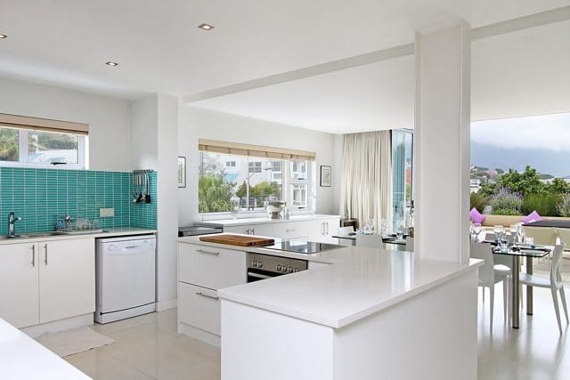 Photo 5 of Casa Bianca accommodation in Camps Bay, Cape Town with 4 bedrooms and 4 bathrooms