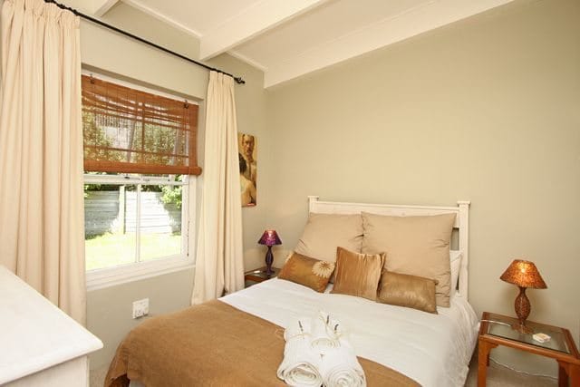 Photo 9 of Turquoise Road Villa accommodation in Noordhoek, Cape Town with 5 bedrooms and 3 bathrooms