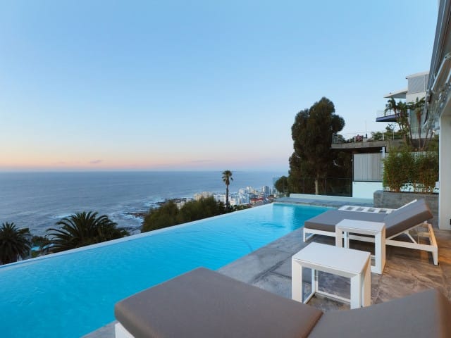 Photo 26 of 50 de Wet Villa accommodation in Bantry Bay, Cape Town with 6 bedrooms and 6.5 bathrooms