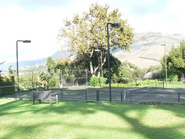 Photo 13 of Capecroft accommodation in Constantia, Cape Town with 7 bedrooms and  bathrooms