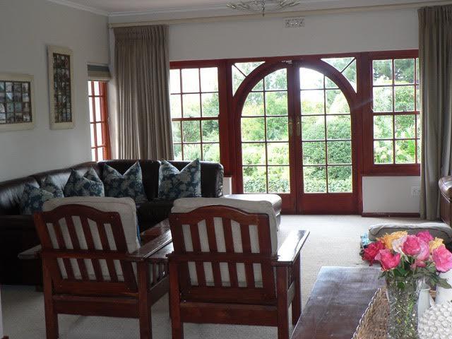 Photo 6 of Capecroft accommodation in Constantia, Cape Town with 7 bedrooms and  bathrooms