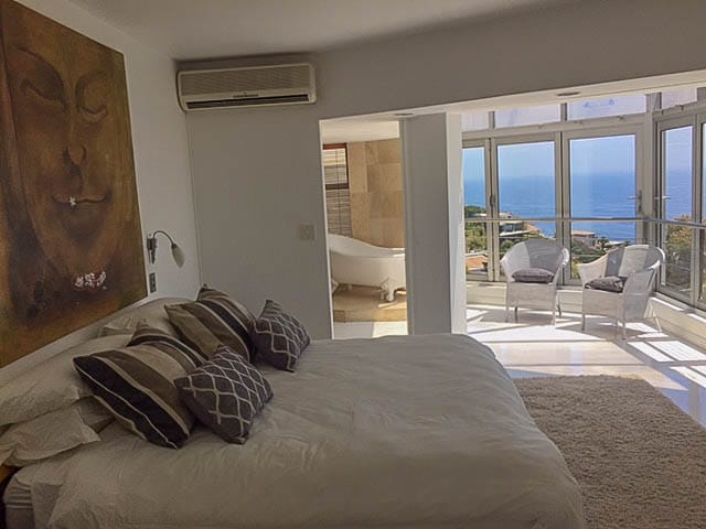 Photo 13 of De Wet Villa accommodation in Bantry Bay, Cape Town with 7 bedrooms and 6 bathrooms