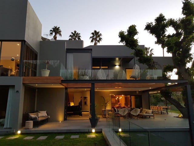 Photo 17 of Fresnaye Tranquility accommodation in Fresnaye, Cape Town with 5 bedrooms and 5.5 bathrooms