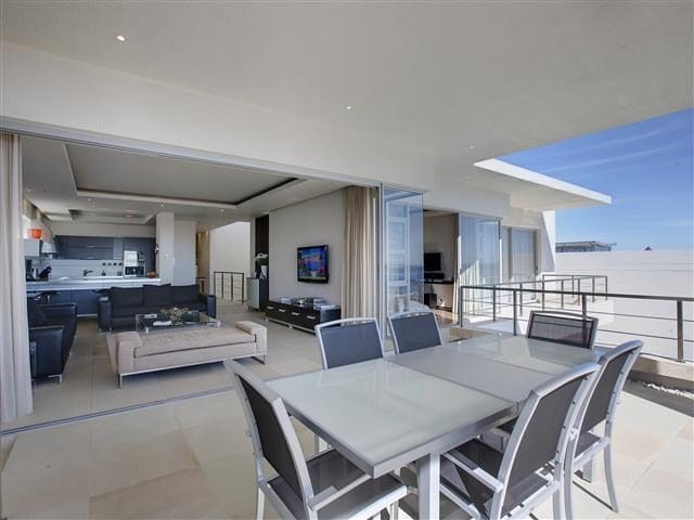 Photo 5 of Villa Absolute accommodation in Fresnaye, Cape Town with 4 bedrooms and 4 bathrooms