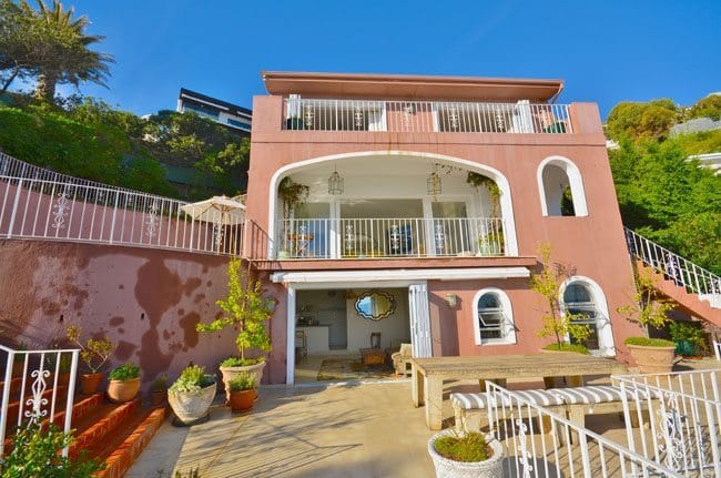 Photo 13 of Villa Del Sole accommodation in Clifton, Cape Town with 5 bedrooms and 3 bathrooms