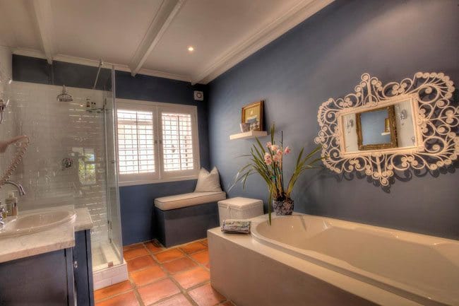 Photo 12 of Camps Bay Hacienda accommodation in Camps Bay, Cape Town with 2 bedrooms and 2 bathrooms
