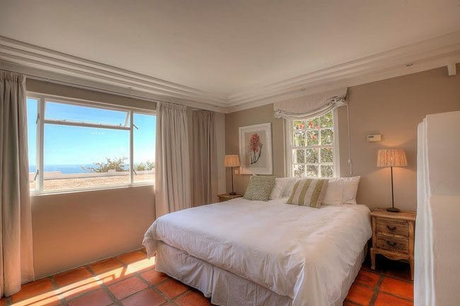 Photo 15 of Camps Bay Hacienda accommodation in Camps Bay, Cape Town with 2 bedrooms and 2 bathrooms