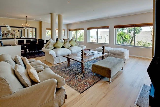 Photo 9 of Villa Disandt accommodation in Fresnaye, Cape Town with 3 bedrooms and 3 bathrooms