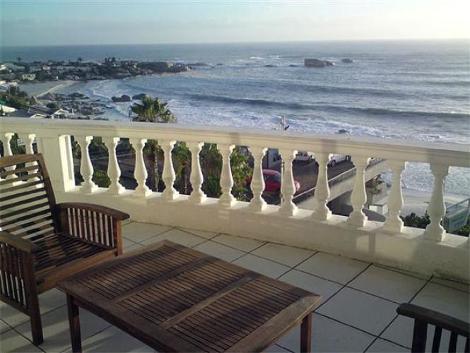 Photo 16 of Clifton Court 4 accommodation in Clifton, Cape Town with 3 bedrooms and 2 bathrooms