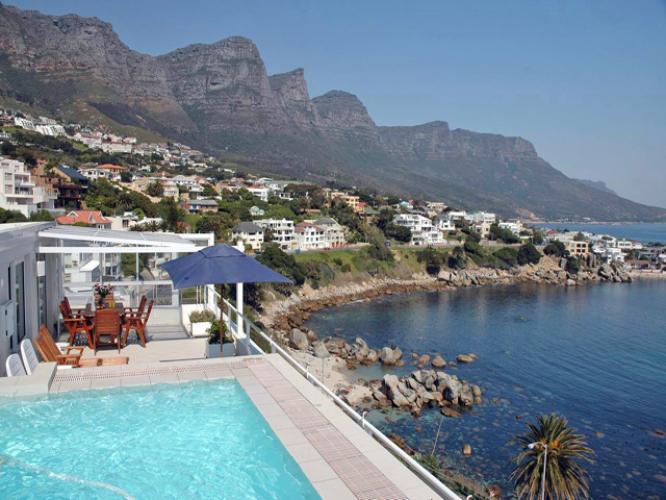 Photo 5 of Azure accommodation in Camps Bay, Cape Town with 2 bedrooms and  bathrooms