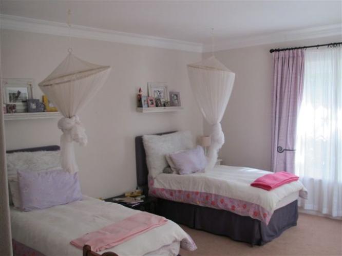 Photo 16 of Bishopscourt Villa accommodation in Bishopscourt, Cape Town with 4 bedrooms and 5 bathrooms