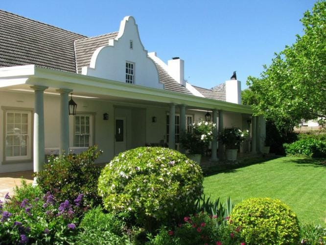 Photo 2 of Chennels Villa accommodation in Tokai, Cape Town with 4 bedrooms and 3 bathrooms