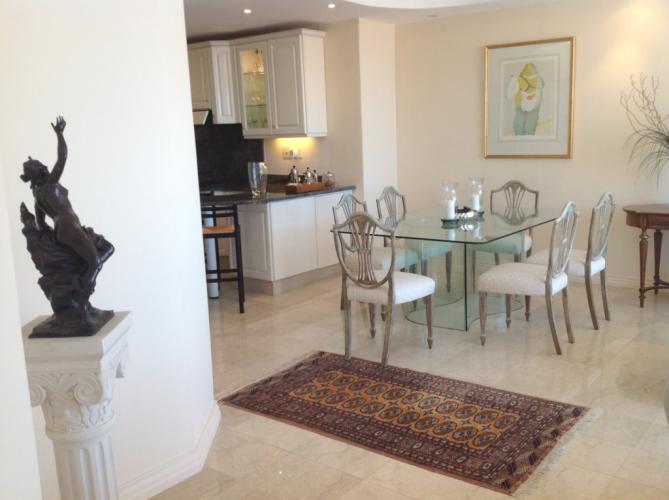 Photo 6 of Seacliffes 602 accommodation in Bantry Bay, Cape Town with 1 bedrooms and 1.5 bathrooms
