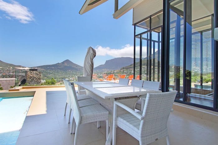 Photo 1 of 19 on Hugo accommodation in Hout Bay, Cape Town with 4 bedrooms and 4 bathrooms