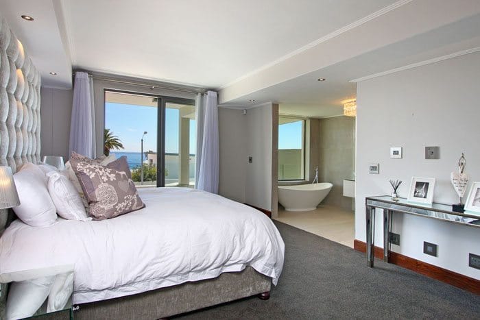 Photo 19 of The Houghton accommodation in Bakoven, Cape Town with 3 bedrooms and 3 bathrooms