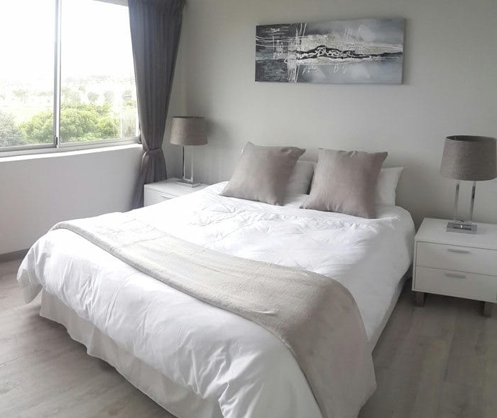 Photo 2 of Apartment Sydney accommodation in Mouille Point, Cape Town with 1 bedrooms and 1 bathrooms