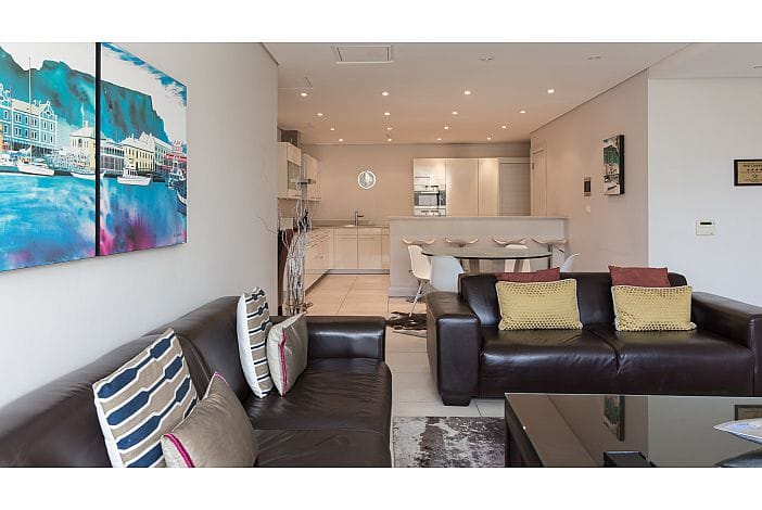 Photo 14 of Pembroke 107 accommodation in V&A Waterfront, Cape Town with 1 bedrooms and 1 bathrooms