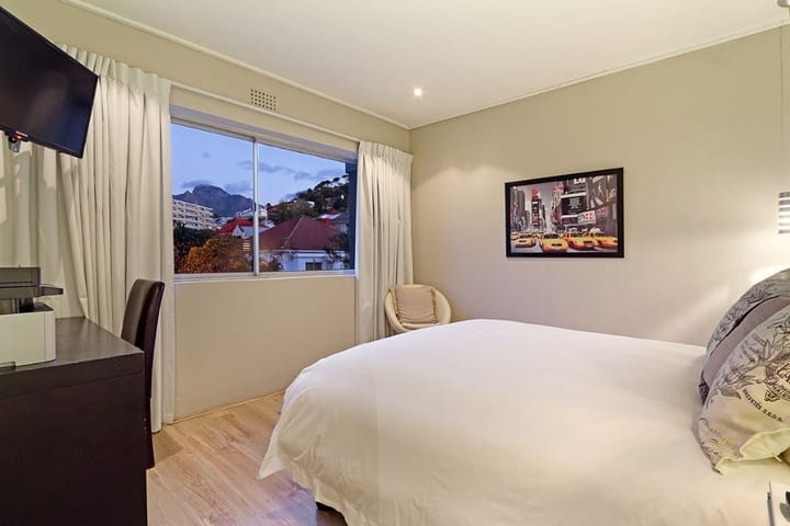 Photo 8 of Residence Penthouse accommodation in Green Point, Cape Town with 3 bedrooms and 2 bathrooms