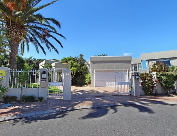 Photo 15 of Sunset Beach Cowrie Villa accommodation in Sunset Beach, Cape Town with 5 bedrooms and 5.5 bathrooms