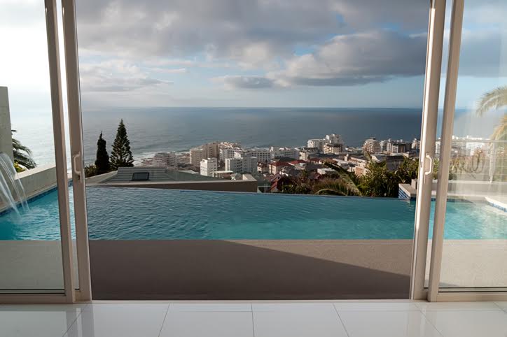 Photo 1 of De Wet House accommodation in Bantry Bay, Cape Town with 3 bedrooms and 3 bathrooms