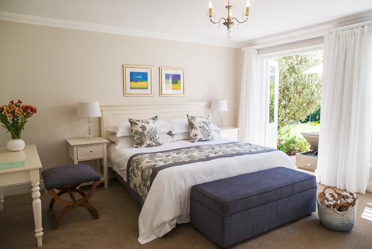 Photo 11 of Bishopscourt Hillwood Villa accommodation in Bishopscourt, Cape Town with 5 bedrooms and 5 bathrooms