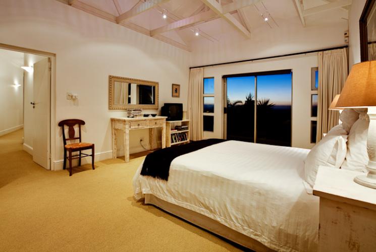 Photo 15 of Villa Barbara accommodation in Camps Bay, Cape Town with 4 bedrooms and 2 bathrooms
