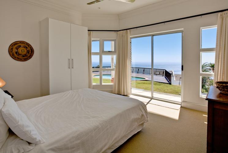 Photo 6 of Villa Barbara accommodation in Camps Bay, Cape Town with 4 bedrooms and 2 bathrooms