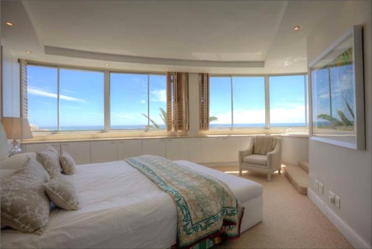 Photo 6 of Seacliffe Apartment accommodation in Bantry Bay, Cape Town with 2 bedrooms and 2 bathrooms
