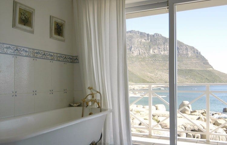 Photo 15 of Sunkissed Llandudno accommodation in Llandudno, Cape Town with 5 bedrooms and 3 bathrooms