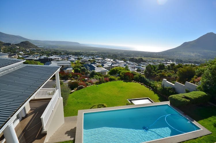 Photo 23 of Sapphire Views accommodation in Noordhoek, Cape Town with 5 bedrooms and 4.5 bathrooms
