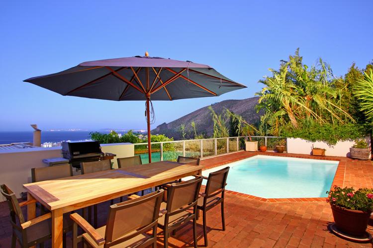 Photo 1 of Avenue Bartholomew Villa accommodation in Fresnaye, Cape Town with 3 bedrooms and 3 bathrooms