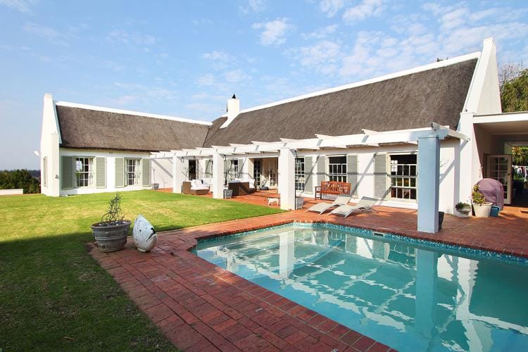 Photo 2 of Avenue Bordeaux accommodation in Constantia, Cape Town with 3 bedrooms and 1.5 bathrooms