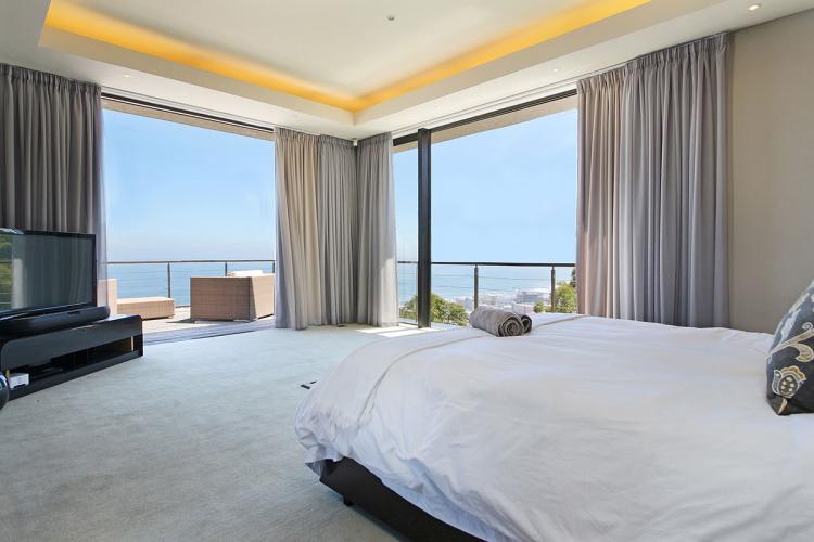 Photo 9 of Bantry Bay Magnifique accommodation in Bantry Bay, Cape Town with 4 bedrooms and  bathrooms