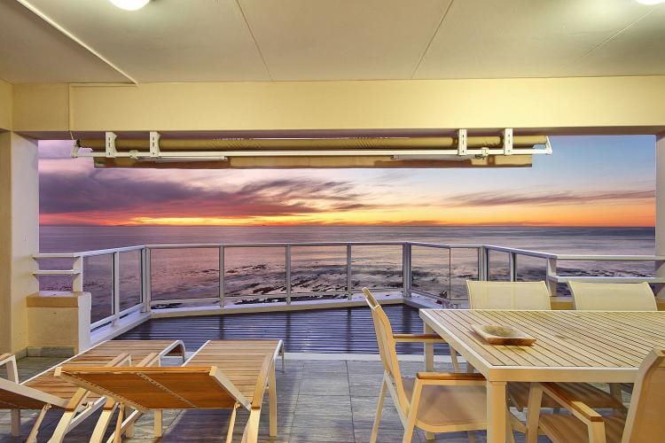 Photo 8 of Beach Road Penthouse accommodation in Sea Point, Cape Town with 2 bedrooms and 2 bathrooms