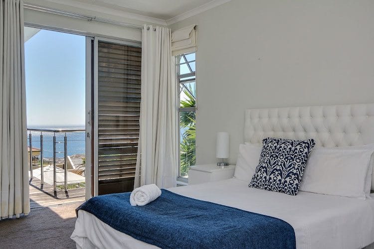 Photo 11 of Finchley 2 accommodation in Camps Bay, Cape Town with 5 bedrooms and 4 bathrooms