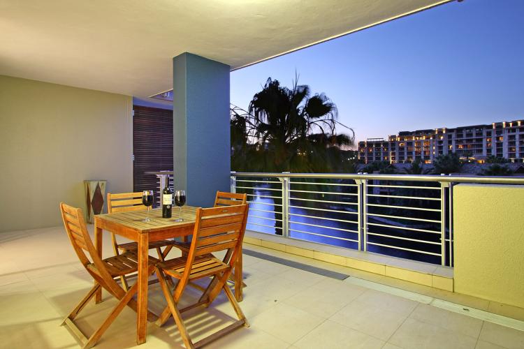 Photo 8 of Juliette 202 accommodation in V&A Waterfront, Cape Town with 1 bedrooms and 1 bathrooms