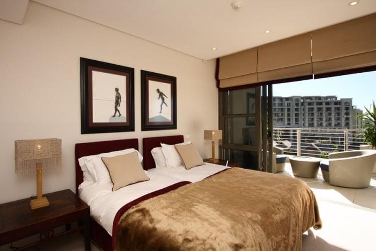 Photo 8 of Kylemore 410 accommodation in V&A Waterfront, Cape Town with 3 bedrooms and 3 bathrooms