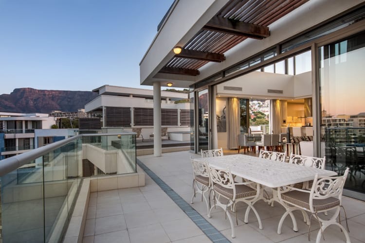 Photo 9 of Lawhill Penthouse accommodation in V&A Waterfront, Cape Town with 3 bedrooms and 3 bathrooms